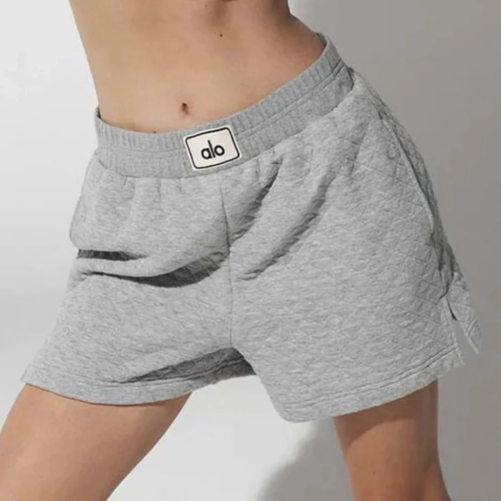 Alo Yoga Quilted Arena Boxing shorts, size small